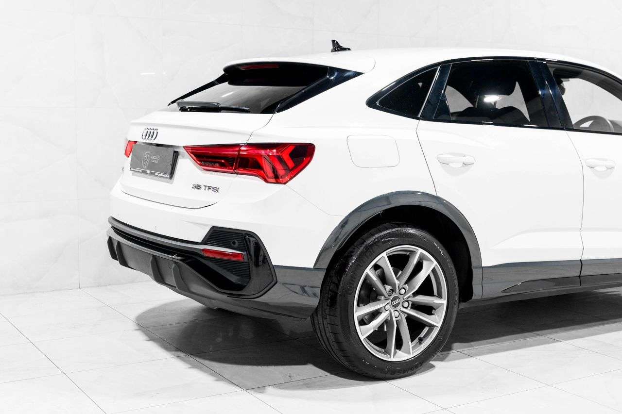 2021 AUDI Q3 2021 AUDI Q3