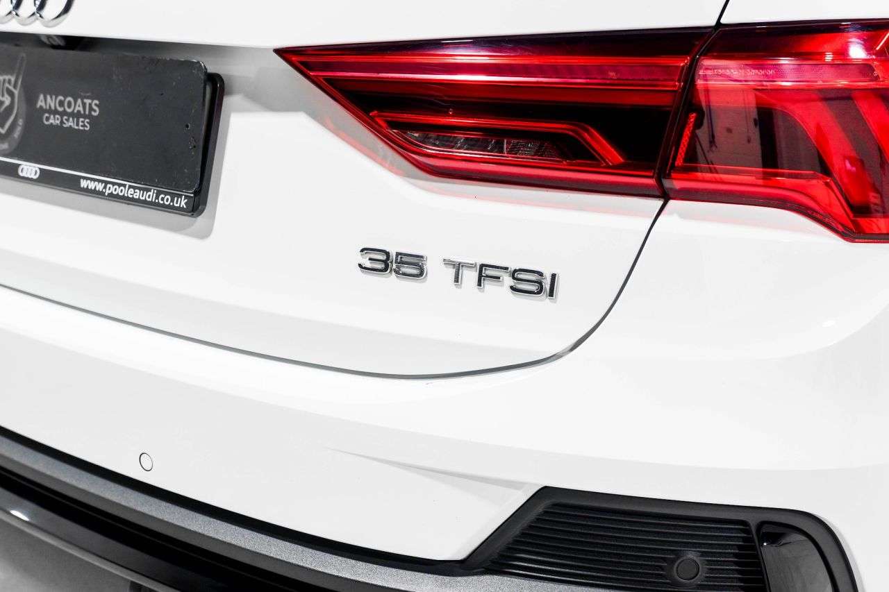 2021 AUDI Q3 2021 AUDI Q3