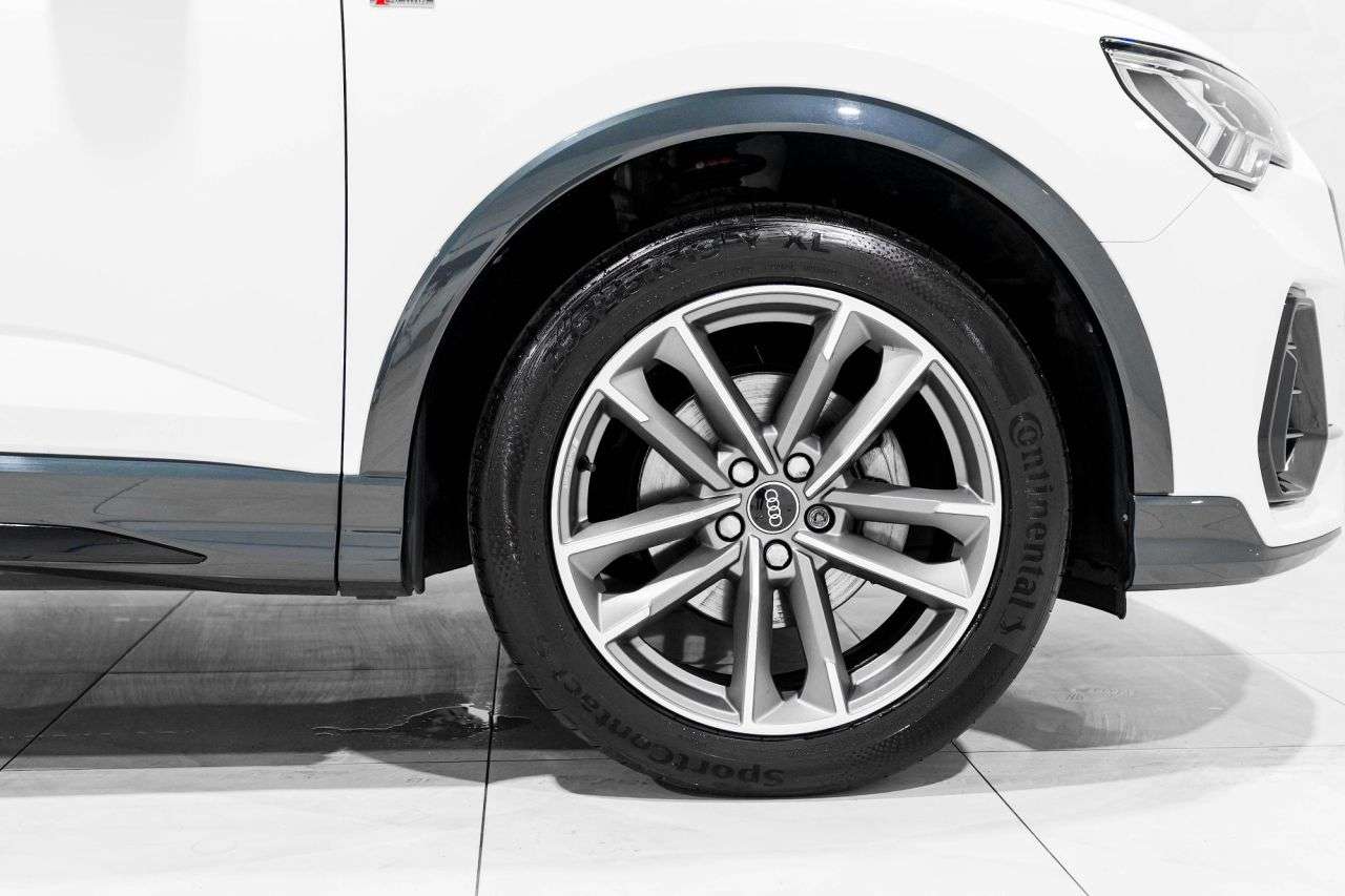 2021 AUDI Q3 2021 AUDI Q3