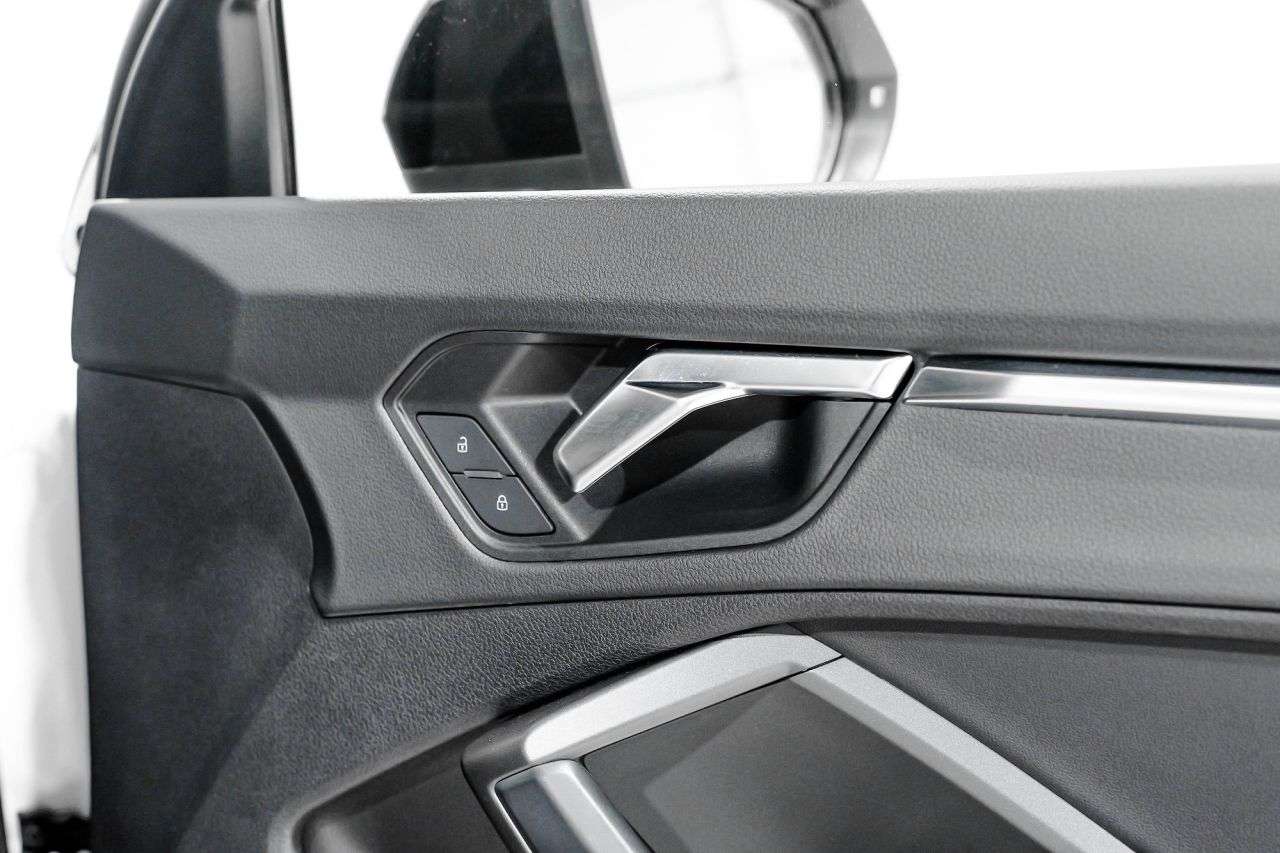 2021 AUDI Q3 2021 AUDI Q3