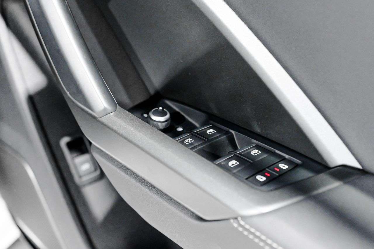 2021 AUDI Q3 2021 AUDI Q3