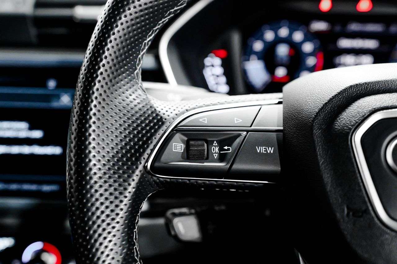 2021 AUDI Q3 2021 AUDI Q3