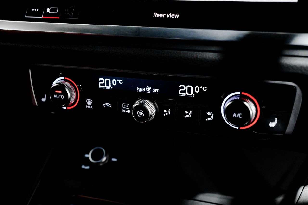 2021 AUDI Q3 2021 AUDI Q3