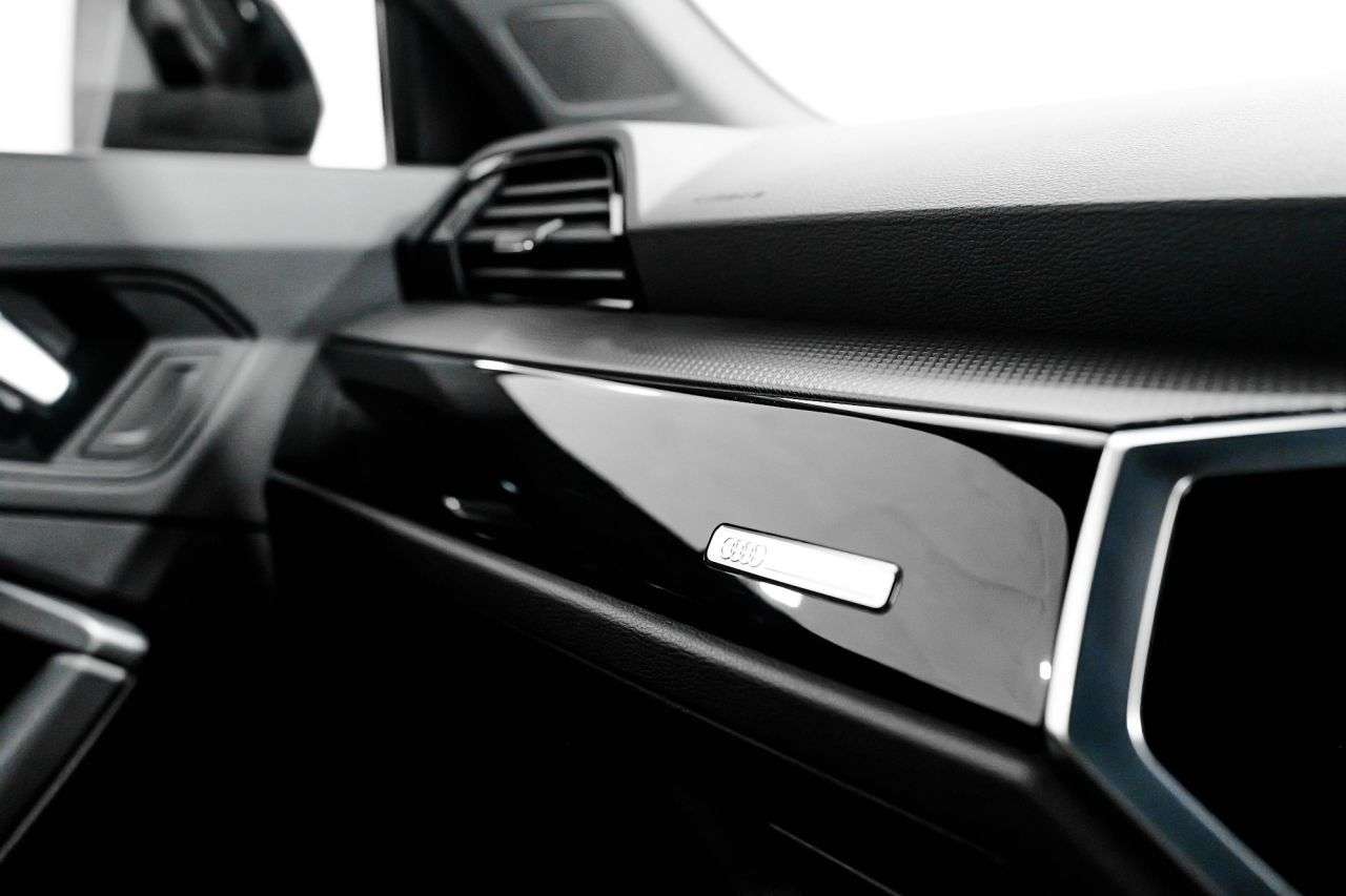 2021 AUDI Q3 2021 AUDI Q3