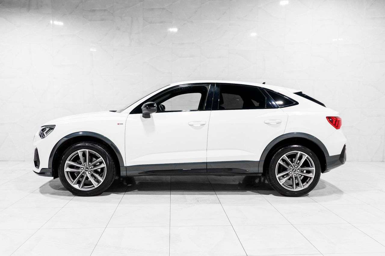 2021 AUDI Q3 2021 AUDI Q3