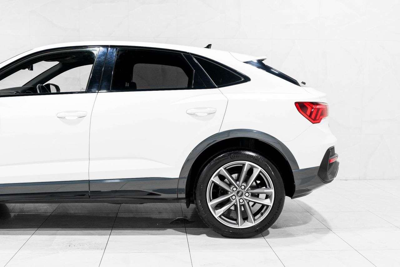 2021 AUDI Q3 2021 AUDI Q3