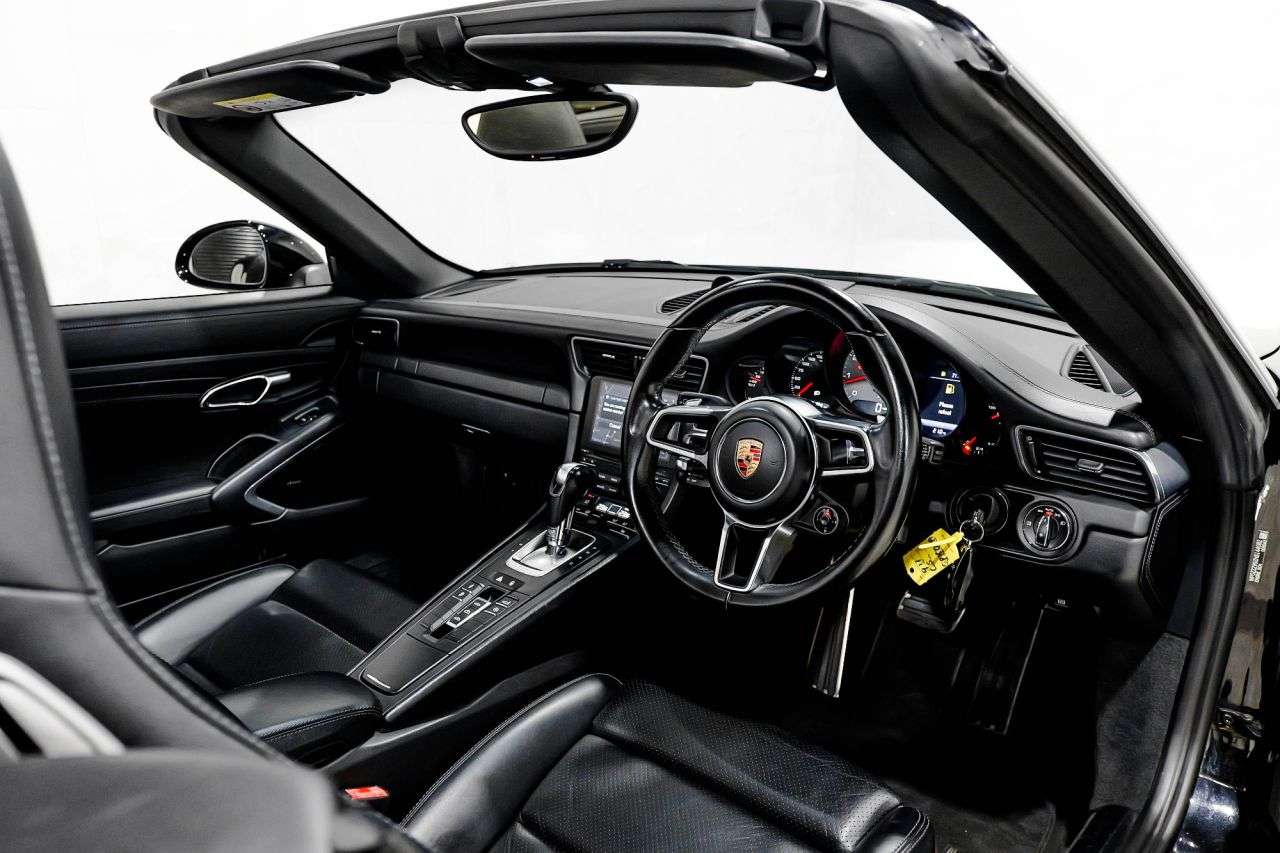 2016 PORSCHE 911 2016 PORSCHE 911