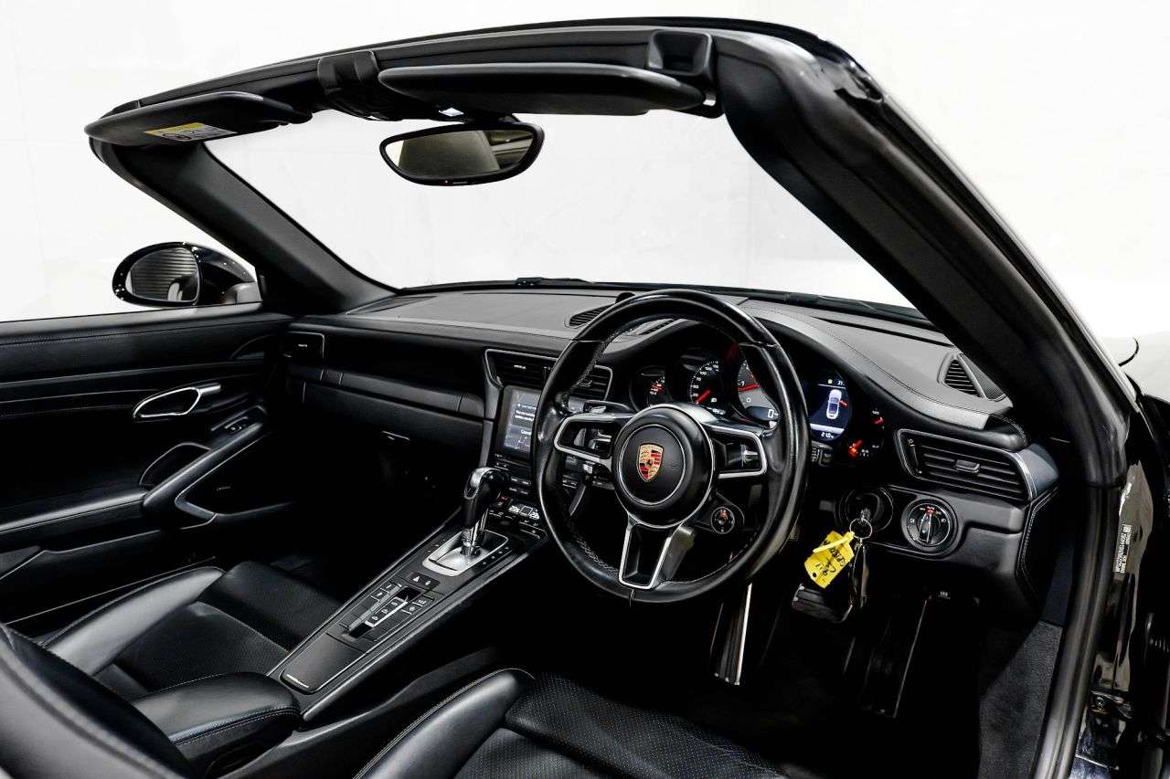 2016 PORSCHE 911 2016 PORSCHE 911