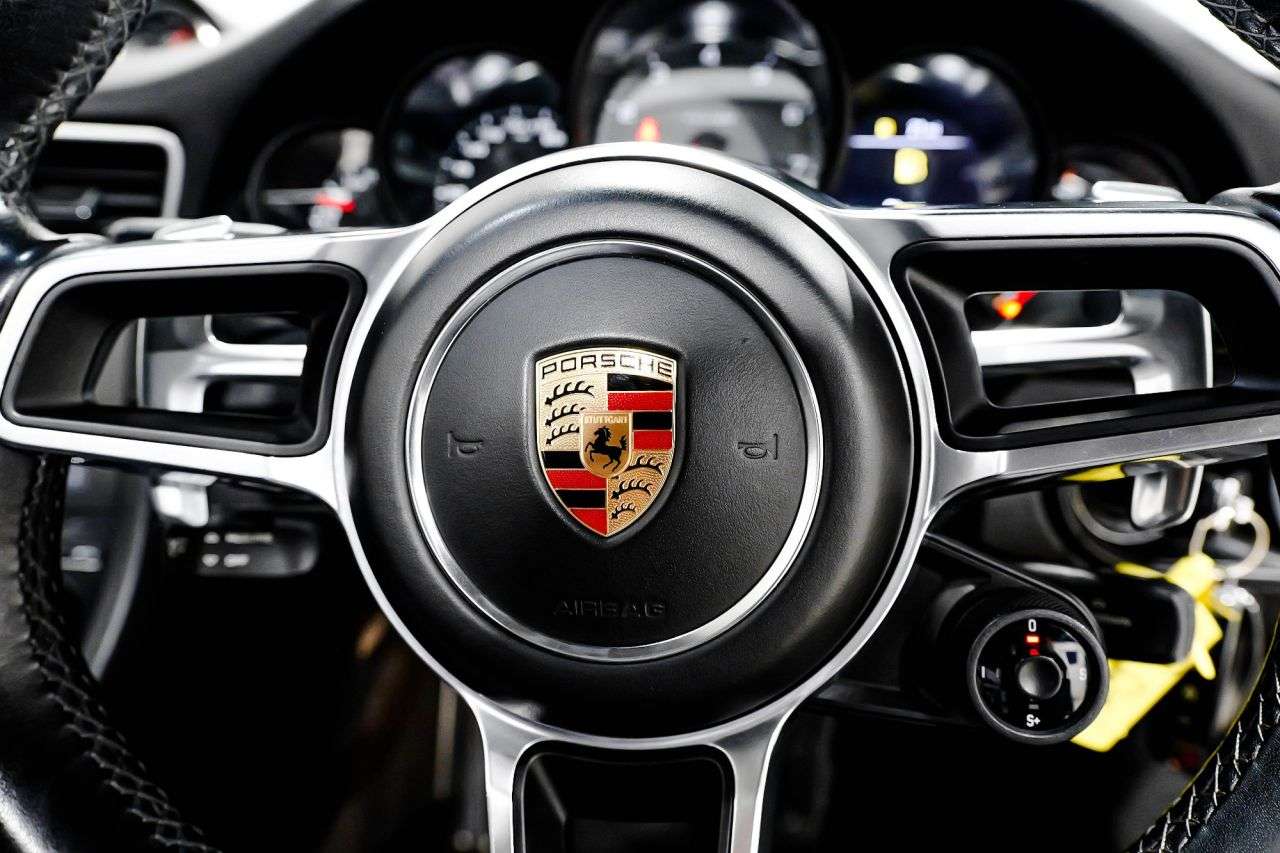 2016 PORSCHE 911 2016 PORSCHE 911