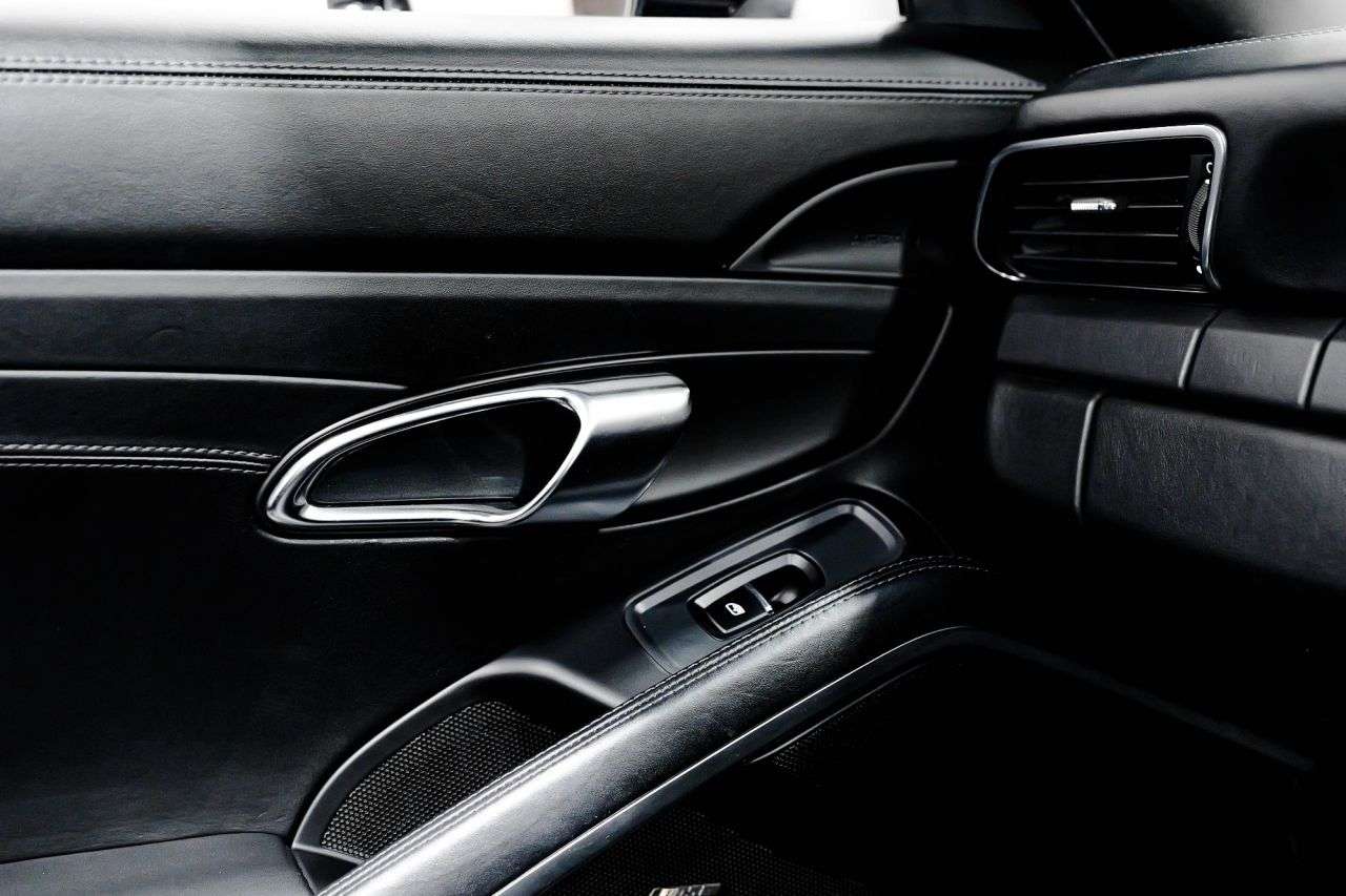 2016 PORSCHE 911 2016 PORSCHE 911