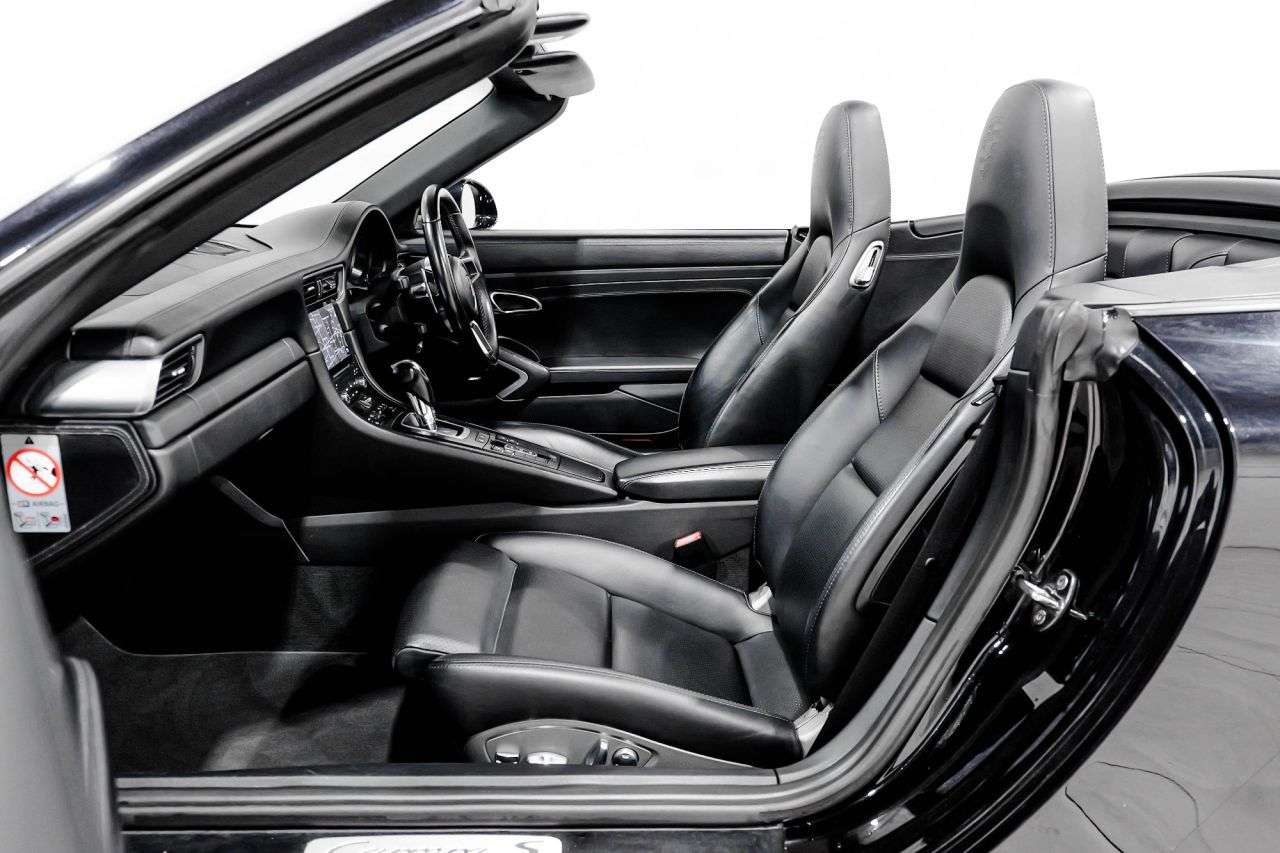 2016 PORSCHE 911 2016 PORSCHE 911