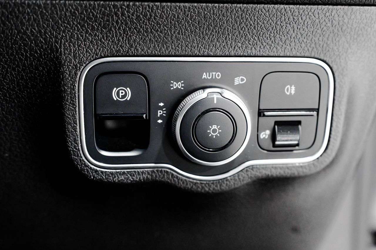 2021 MERCEDES-BENZ GLB 2021 MERCEDES-BENZ GLB