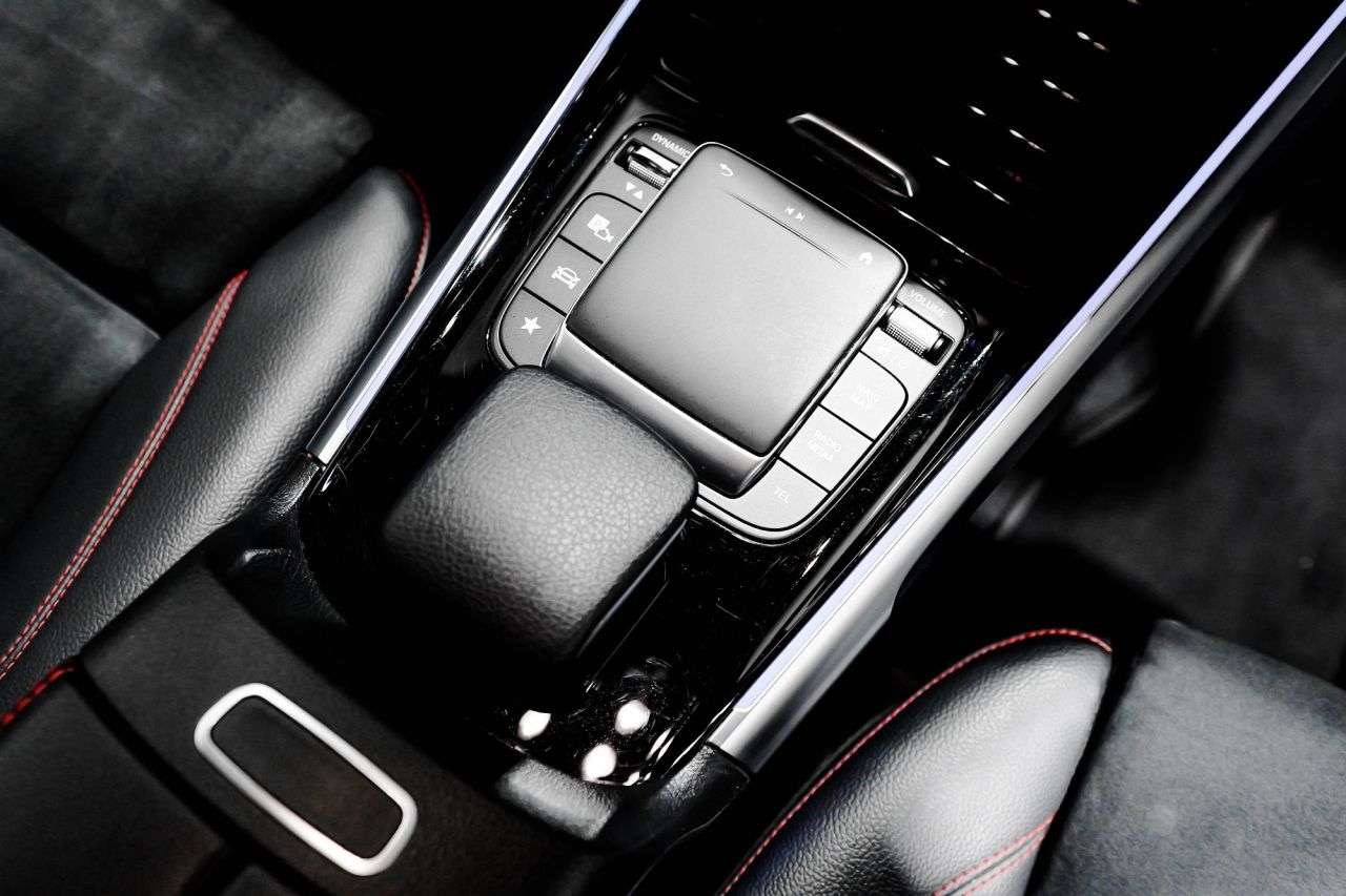 2021 MERCEDES-BENZ GLB 2021 MERCEDES-BENZ GLB