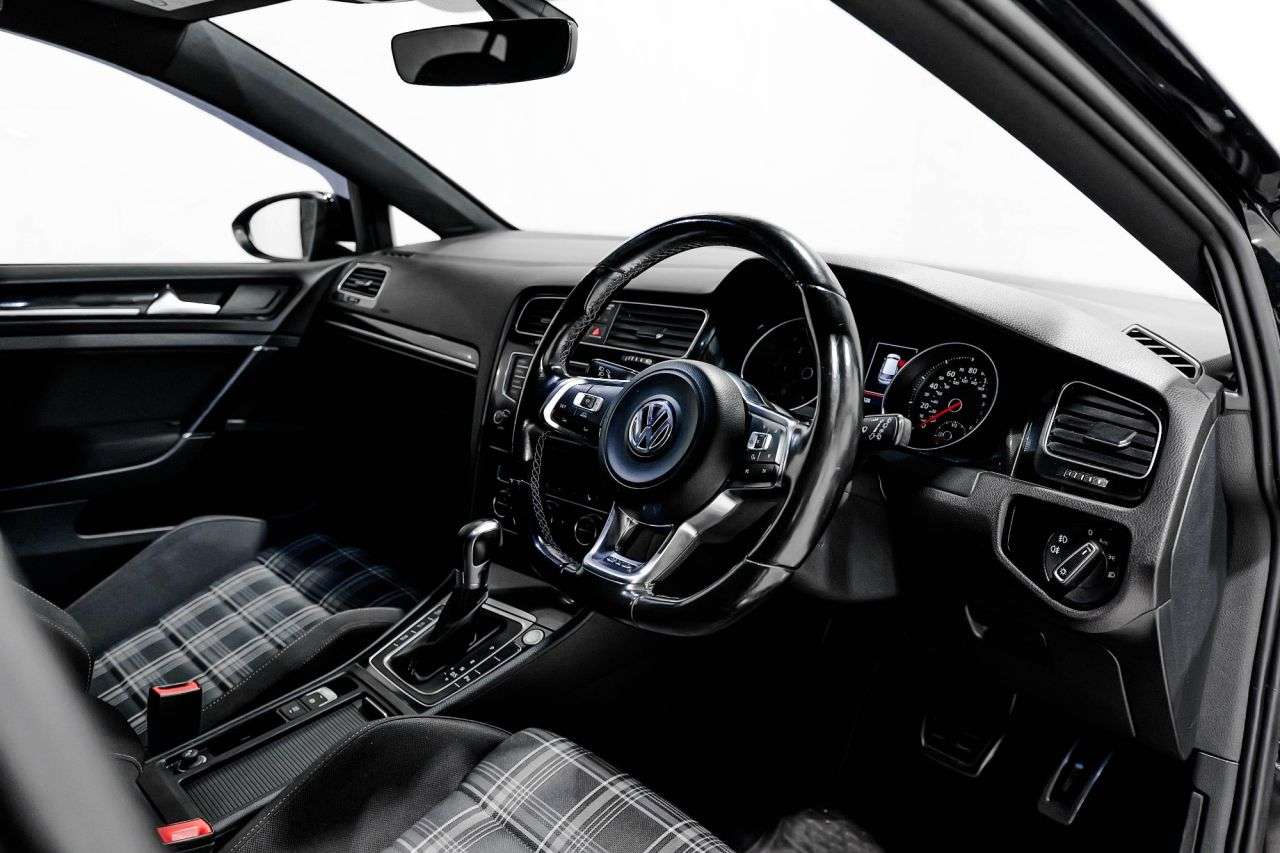 2016 VOLKSWAGEN GOLF 2016 VOLKSWAGEN GOLF