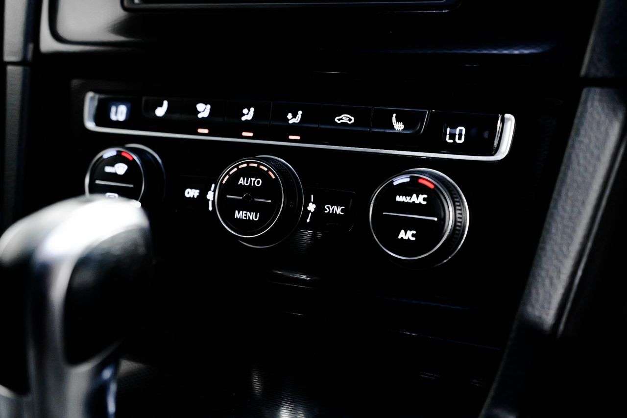 2016 VOLKSWAGEN GOLF 2016 VOLKSWAGEN GOLF