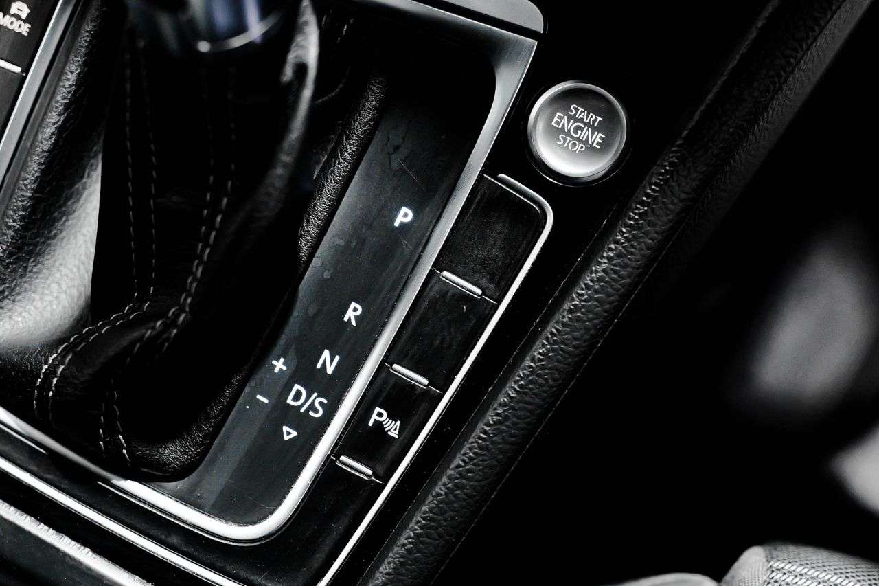 2016 VOLKSWAGEN GOLF 2016 VOLKSWAGEN GOLF