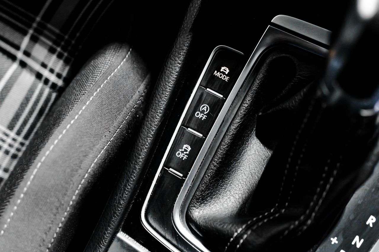 2016 VOLKSWAGEN GOLF 2016 VOLKSWAGEN GOLF