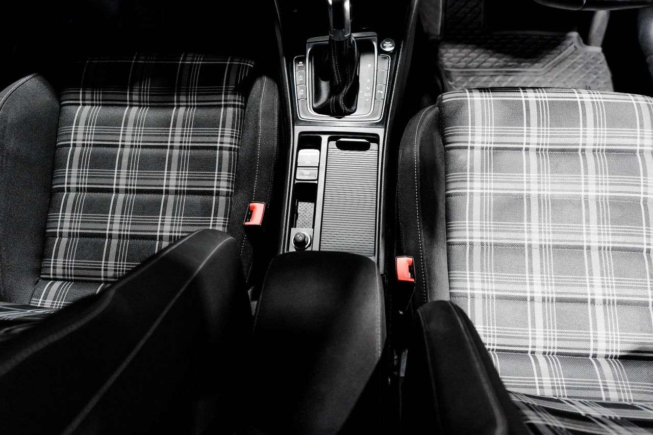 2016 VOLKSWAGEN GOLF 2016 VOLKSWAGEN GOLF