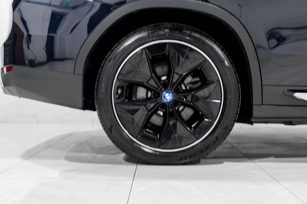 2021 BMW IX3 2021 BMW IX3