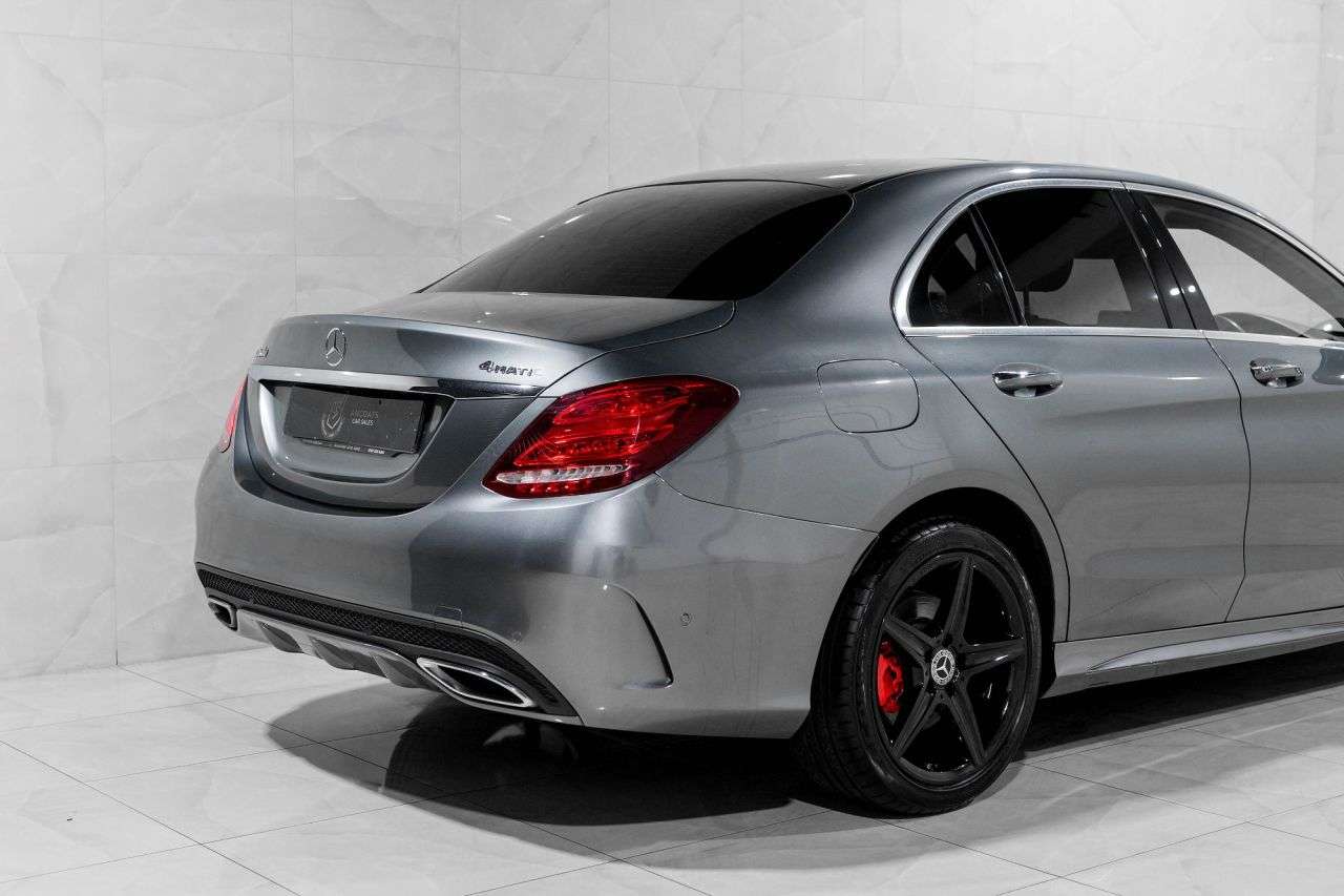 A 2018 MERCEDES-BENZ C-CLASS 2.1 C250d AMG Line (Premium Plus) Saloon 4dr Diesel G-Tronic+ 4MATIC Euro 6 A 2018 MERCEDES-BENZ C-CLASS 2.1 C250d AMG Line (Premium Plus) Saloon 4dr Diesel G-Tronic+ 4MATIC Euro 6