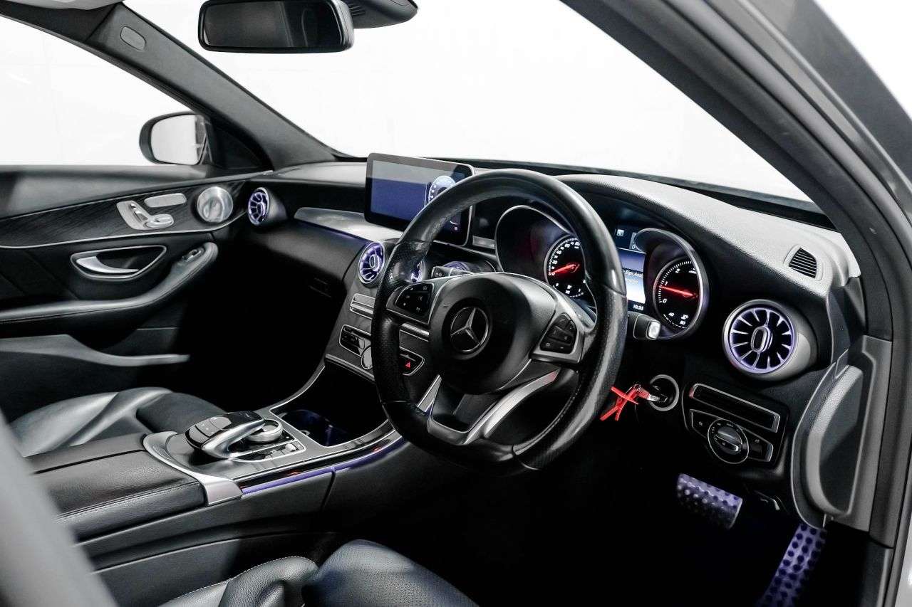 A 2018 MERCEDES-BENZ C-CLASS 2.1 C250d AMG Line (Premium Plus) Saloon 4dr Diesel G-Tronic+ 4MATIC Euro 6 A 2018 MERCEDES-BENZ C-CLASS 2.1 C250d AMG Line (Premium Plus) Saloon 4dr Diesel G-Tronic+ 4MATIC Euro 6