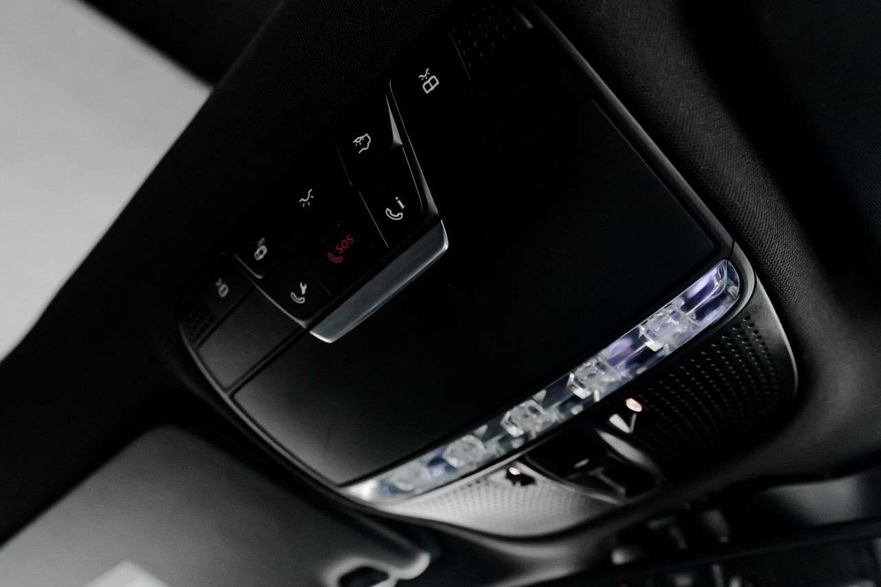 2018 MERCEDES-BENZ C-CLASS 2018 MERCEDES-BENZ C-CLASS