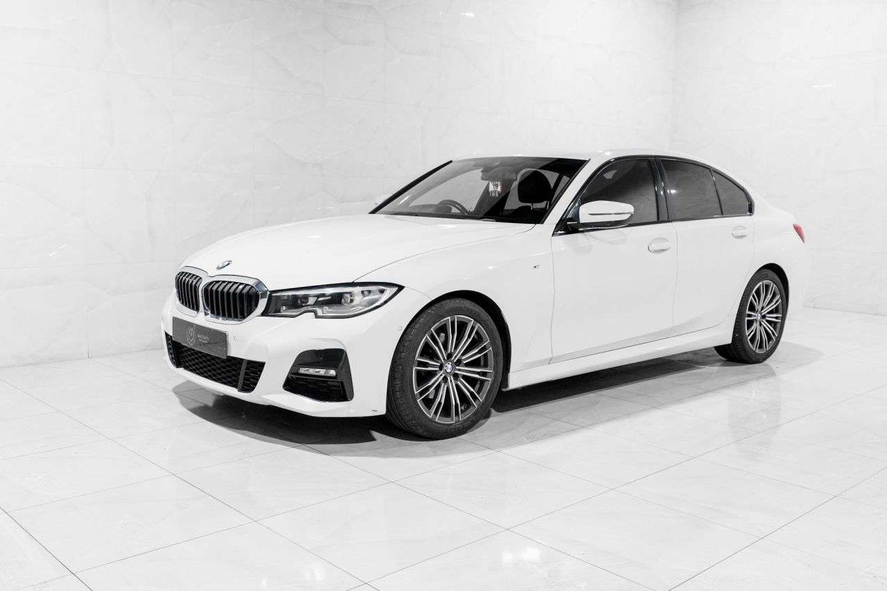 A 2019 BMW 3 SERIES 2.0 320i M Sport Saloon 4dr Petrol Auto Euro 6 (s/s) (184 ps) A 2019 BMW 3 SERIES 2.0 320i M Sport Saloon 4dr Petrol Auto Euro 6 (s/s) (184 ps)