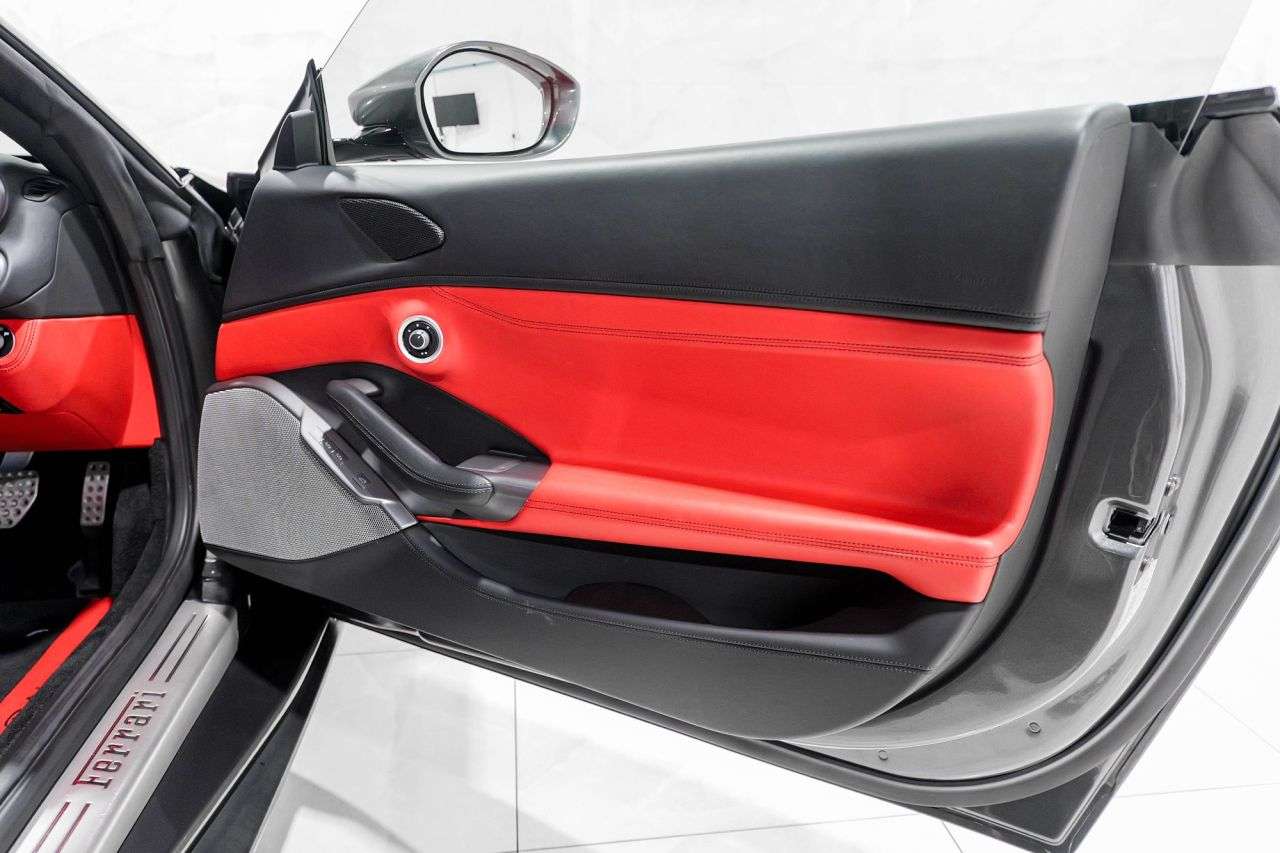 2019 FERRARI PORTOFINO 2019 FERRARI PORTOFINO