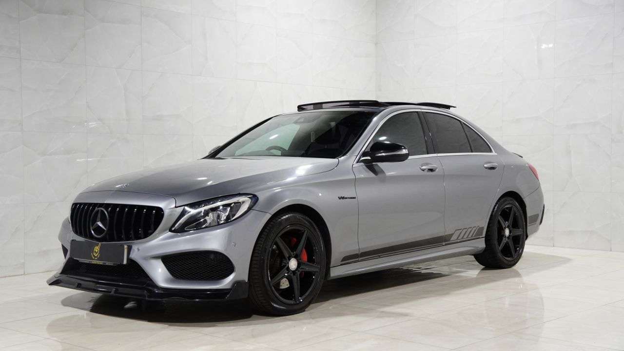 A 2015 MERCEDES-BENZ C-CLASS 2.1 C220 BlueTEC AMG Line Saloon 4dr Diesel G-Tronic+ Euro 6 (s/s) (170 ps) A 2015 MERCEDES-BENZ C-CLASS 2.1 C220 BlueTEC AMG Line Saloon 4dr Diesel G-Tronic+ Euro 6 (s/s) (170 ps)