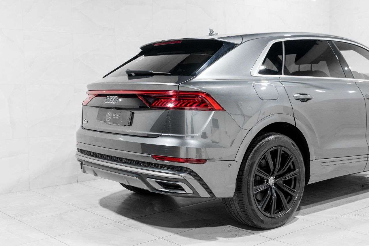 2019 AUDI Q8 2019 AUDI Q8