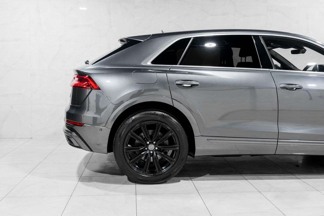 2019 AUDI Q8 2019 AUDI Q8