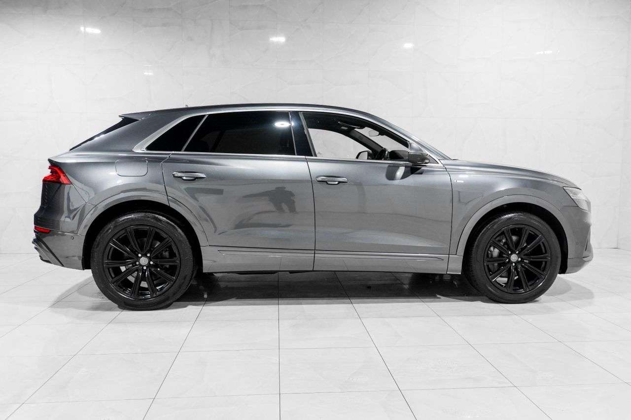 2019 AUDI Q8 2019 AUDI Q8