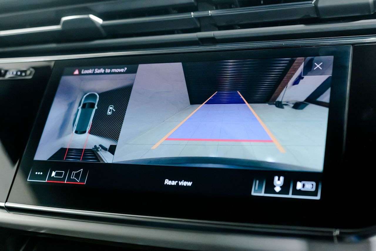 2019 AUDI Q8 2019 AUDI Q8