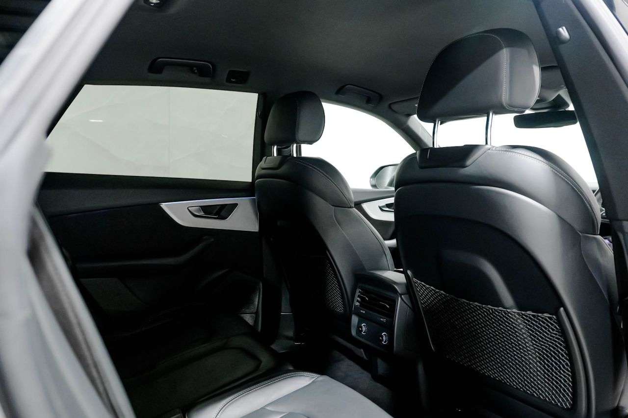 2019 AUDI Q8 2019 AUDI Q8