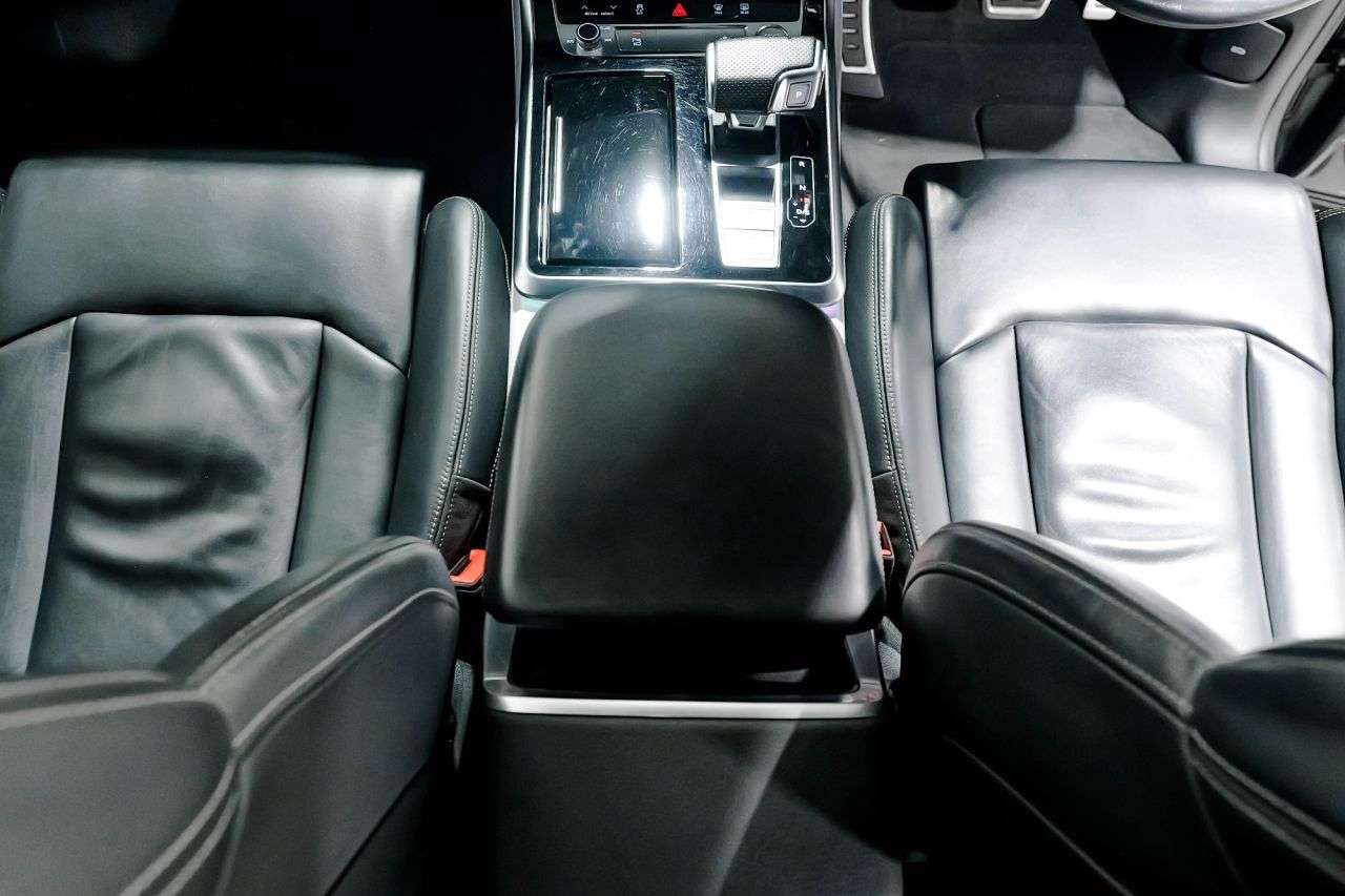 2019 AUDI Q8 2019 AUDI Q8