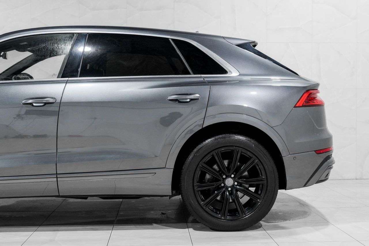 2019 AUDI Q8 2019 AUDI Q8