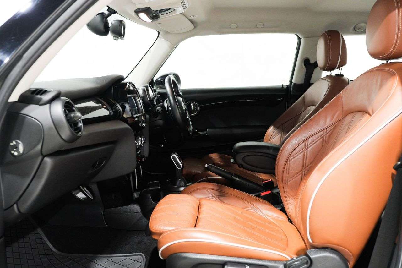 2018 MINI HATCH 2018 MINI HATCH