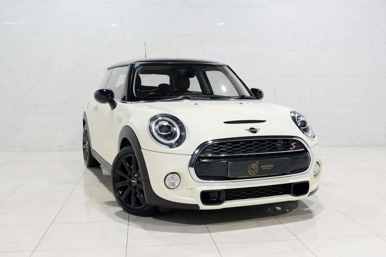 A 2018 MINI HATCH 2.0 Cooper S Hatchback 3dr Petrol Steptronic Euro 6 (s/s) (192 ps) Chester A 2018 MINI HATCH 2.0 Cooper S Hatchback 3dr Petrol Steptronic Euro 6 (s/s) (192 ps) Chester