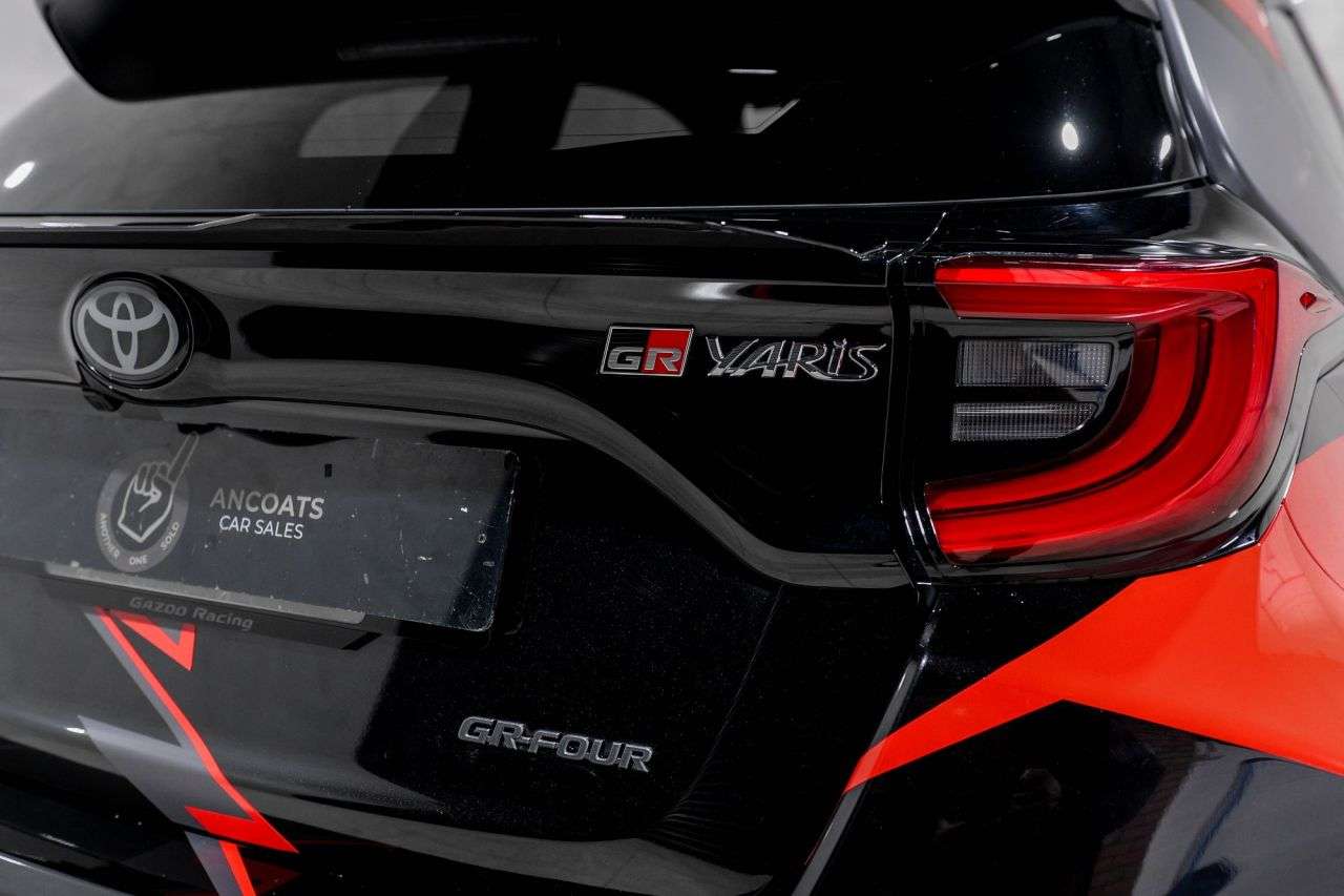 null TOYOTA YARIS null TOYOTA YARIS