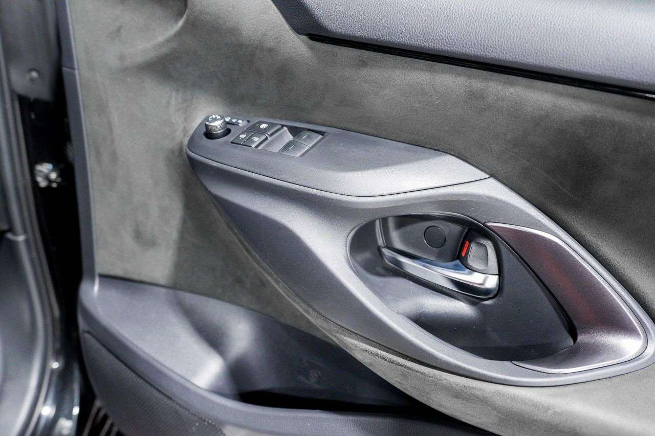 null TOYOTA YARIS null TOYOTA YARIS