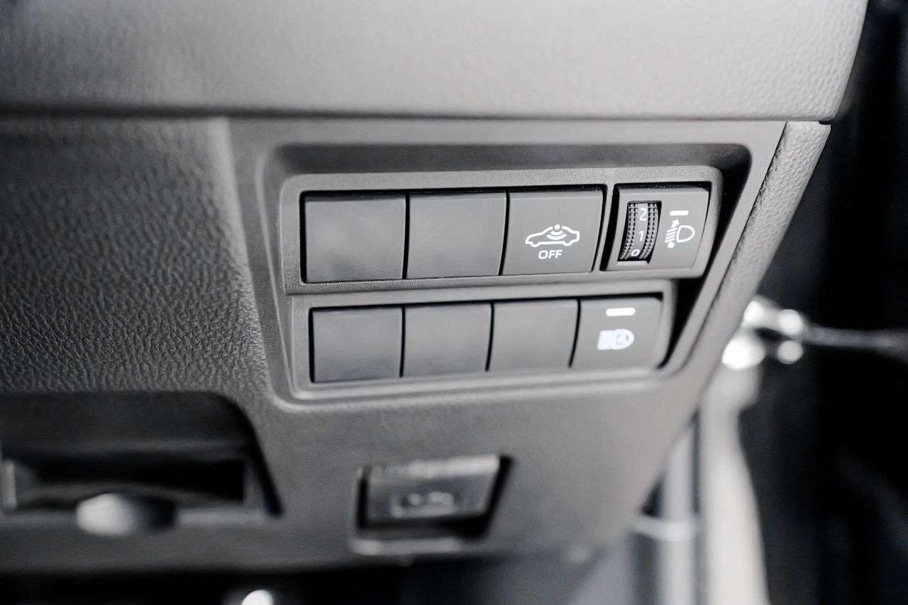 null TOYOTA YARIS null TOYOTA YARIS