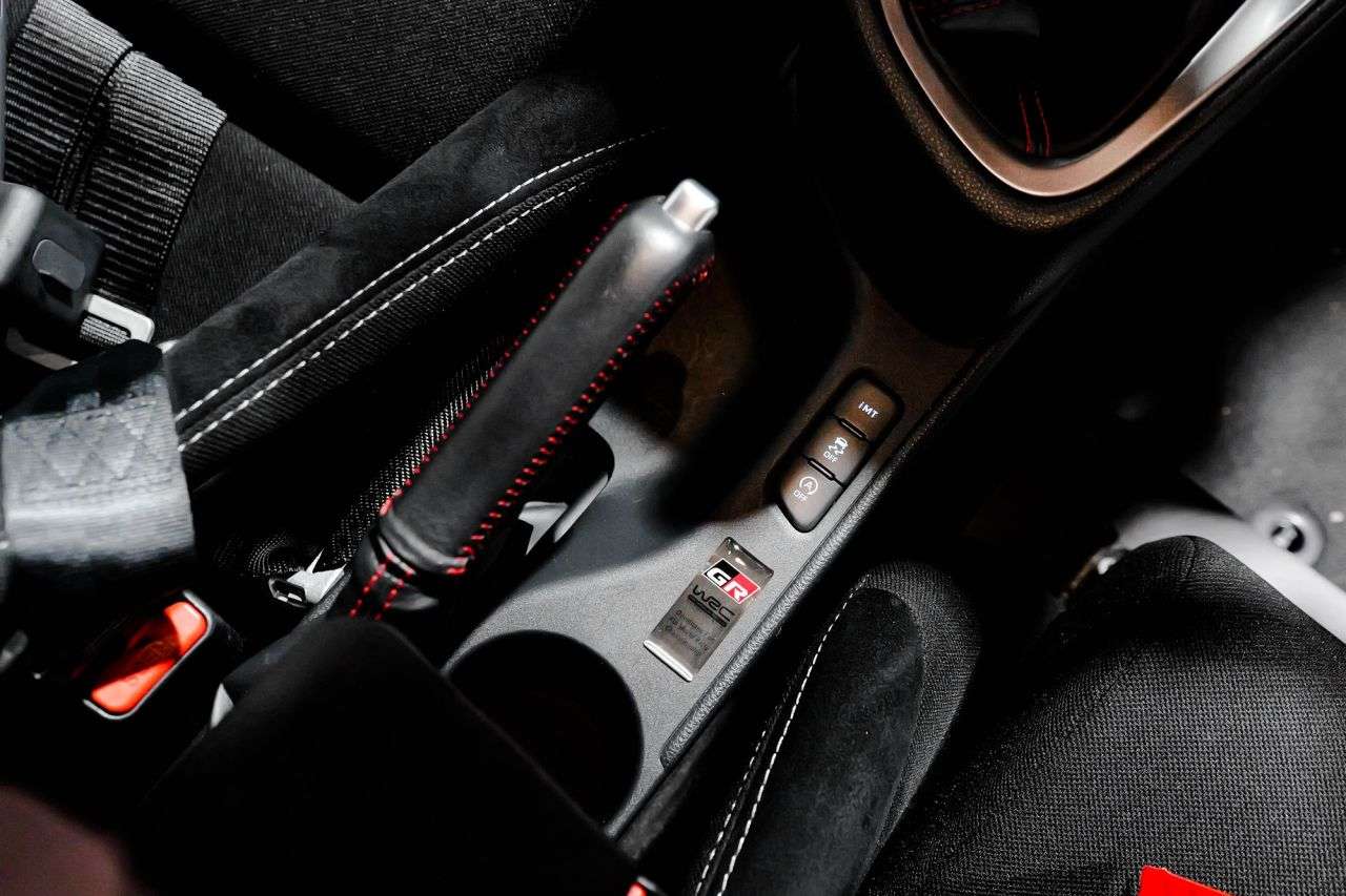 null TOYOTA YARIS null TOYOTA YARIS