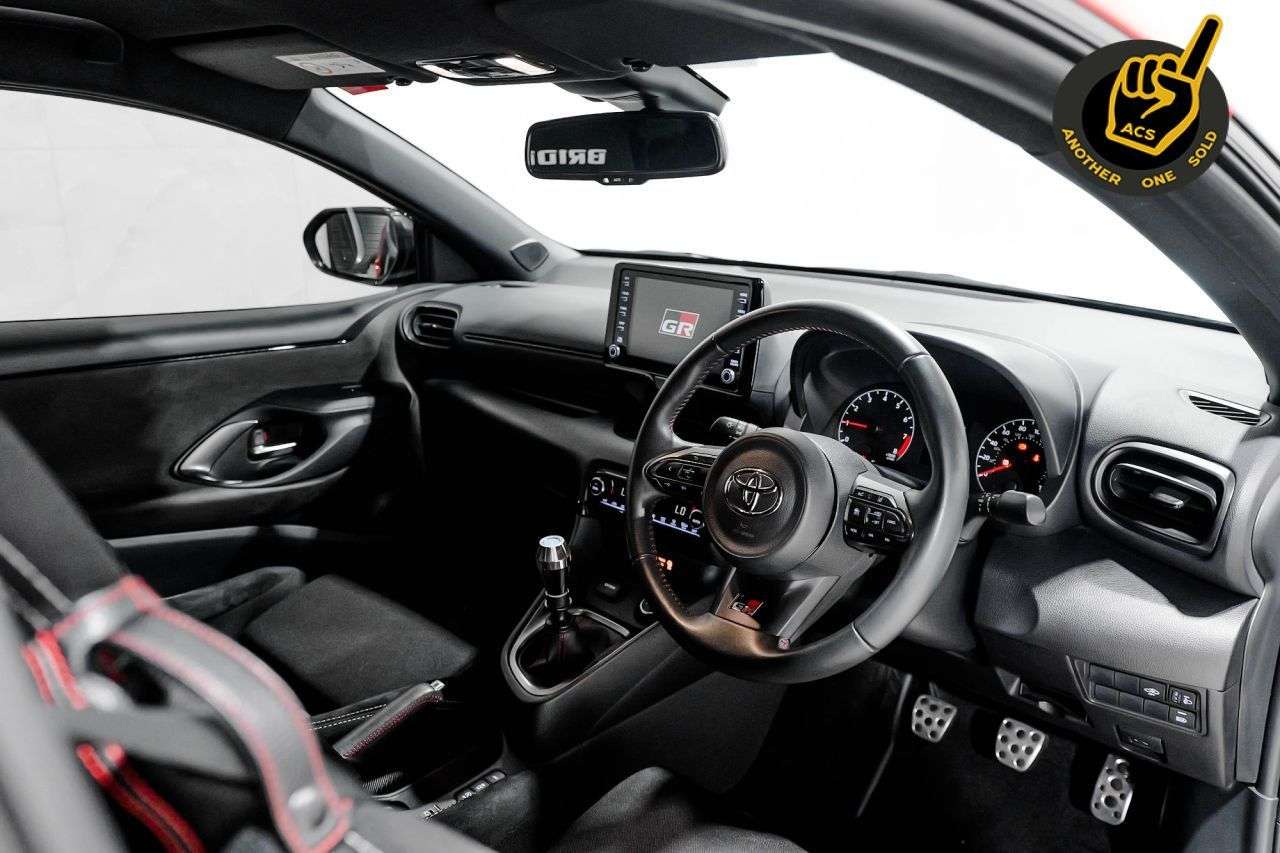 null TOYOTA YARIS null TOYOTA YARIS