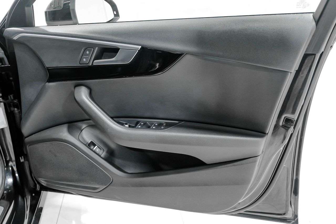 2017 AUDI A4 2017 AUDI A4