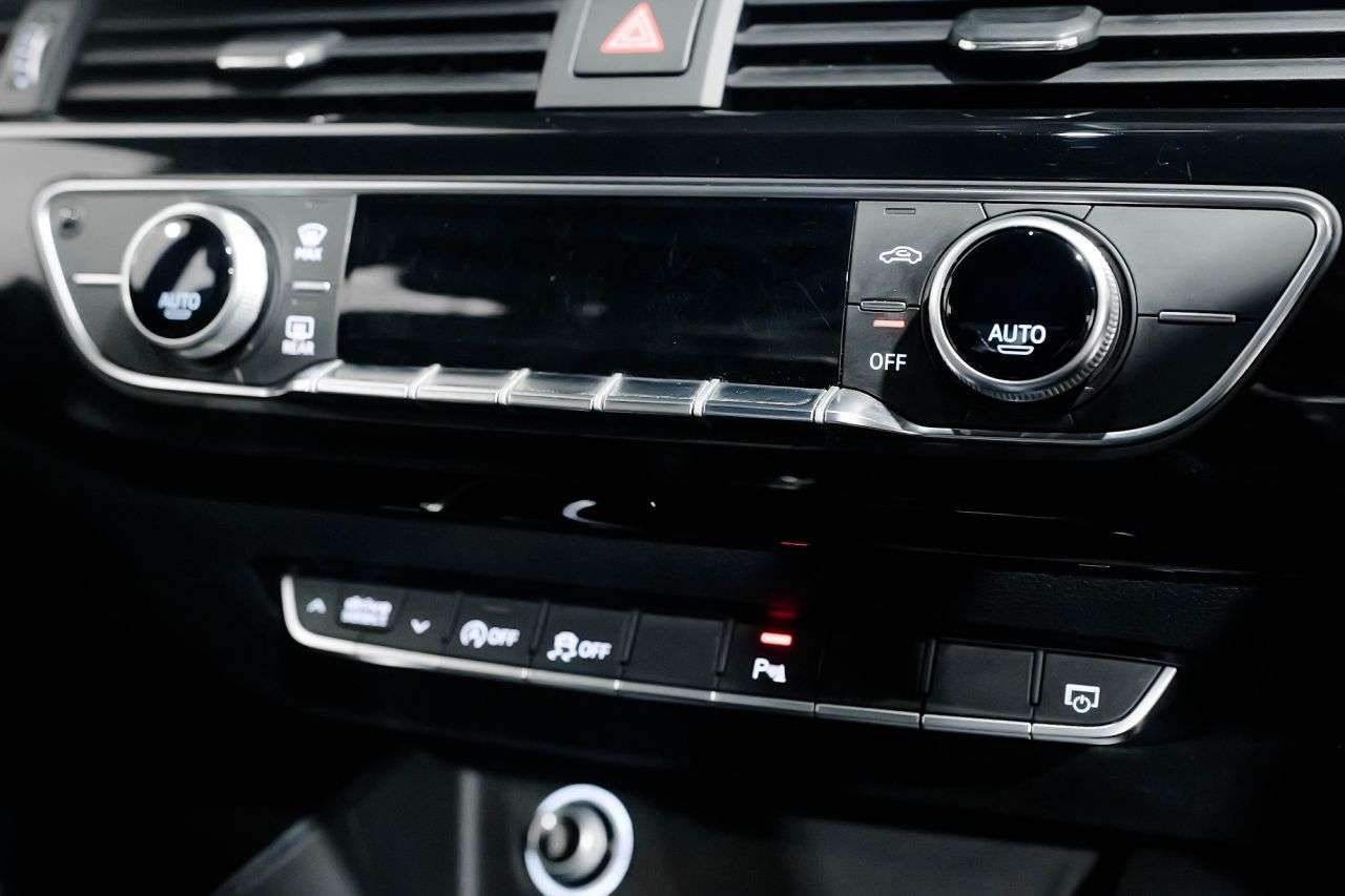 2017 AUDI A4 2017 AUDI A4