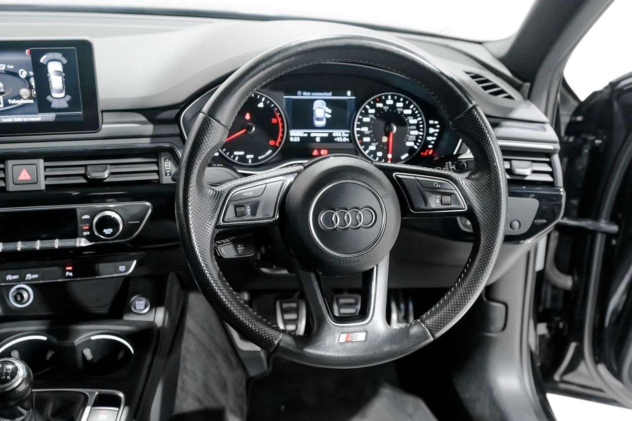 2017 AUDI A4 2017 AUDI A4