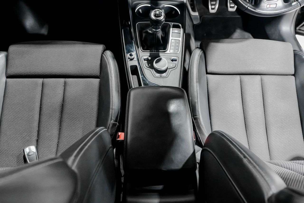 2017 AUDI A4 2017 AUDI A4