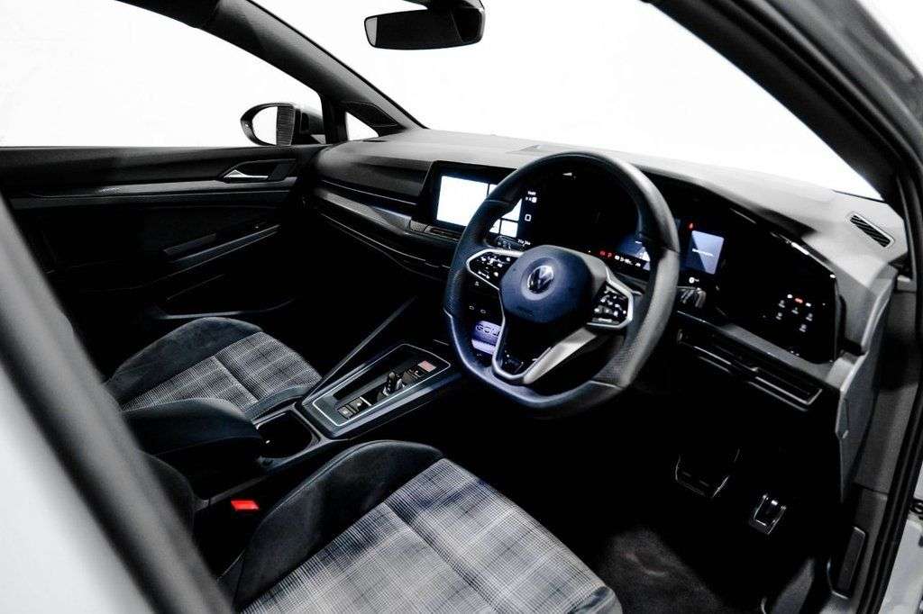 2022 VOLKSWAGEN GOLF 2022 VOLKSWAGEN GOLF