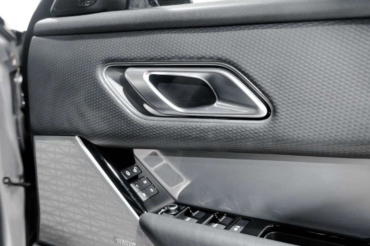 null LAND ROVER RANGE ROVER VELAR null LAND ROVER RANGE ROVER VELAR