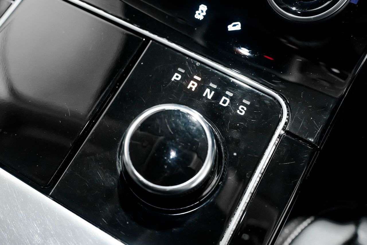 null LAND ROVER RANGE ROVER VELAR null LAND ROVER RANGE ROVER VELAR